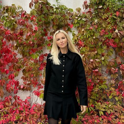 Zaria0806's profile picture. Strategy by day, wanderlust by night ✨ | 📚 Bookworm | 🥘 Amateur chef | Life enthusiast