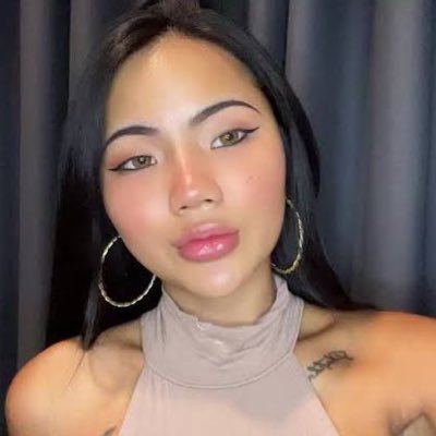 Azalaa___'s profile picture. Turning vision into value. Growth is the only language I speak.