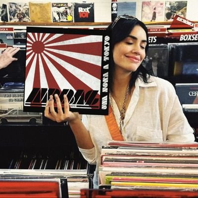 zopmlb's profile picture. y que nadie en este mundo muera sin poder amar