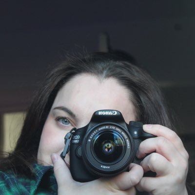 tashapp_x's profile picture. TV Production student โข Building a career in entertainment โข kinda weird, I wonโt lie โข awkward offline, funny online