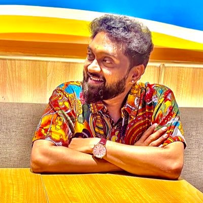 prabhuthilaak's profile picture. i/me/myself…aligned,concerned. thinker…lover..believer…Arts &  Medi{Cine}..lost and found (?)…goes on and on..😊