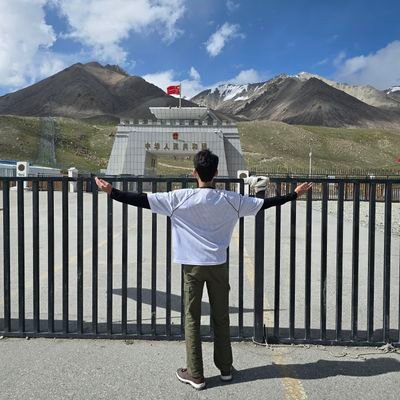 areeb__eth's profile picture. @monad_xyz