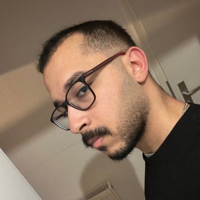 muhamadelzanaty's profile picture. A 26-year-old pharmacist, guitarist and chess enthusiast.