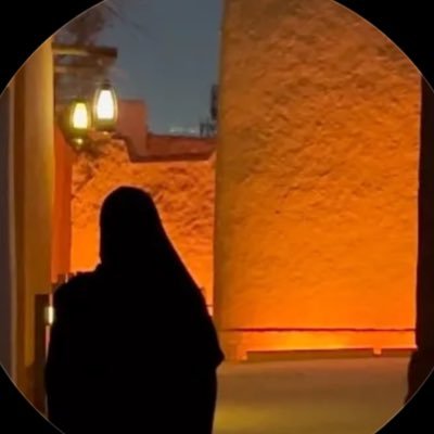 vcii_40's profile picture. نعناعة صاحبة "الشايّ والشِعر والقمر"🌴🌒🌷✨