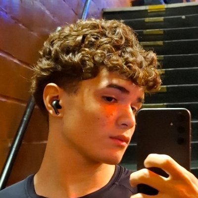 lgalvaotwt's profile picture. Pelejei, matutei, fui atrás