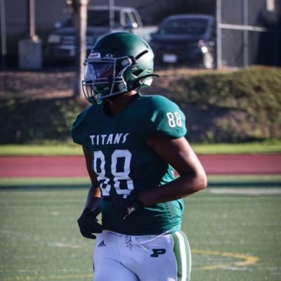 Ayaan_Football's profile picture. Poway High School ‘28 || 🏈 TE/DE 🏉🏃‍♂️|| 5’11 180 || 4.0 GPA || NCAA ID# 2510744717 || Cell : 8587441999