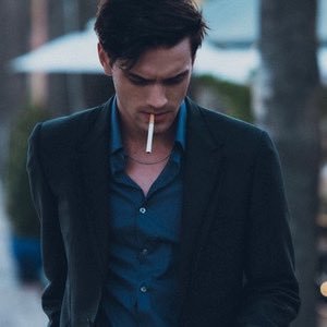 LEISTERHEIR's profile picture. Rᴇʙᴇʟᴅᴇ ᴄᴏɴ ᴄᴀᴜsᴀ,ᴄᴏʀᴀᴢᴏ́ɴ ɪɴᴅᴏᴍᴀʙʟᴇ ʏ ᴜɴ ᴘᴀsᴀᴅᴏ ϙᴜᴇ ᴀʀᴅᴇ.  𝑽𝒊𝒗𝒐 𝒂𝒍 𝒍𝜾́𝒎𝒊𝒕𝒆,𝒂𝒎𝒐 𝒄𝒐𝒏 𝒊𝒏𝒕𝒆𝒏𝒔𝒊𝒅𝒂𝒅 𝒚 𝒏𝒐 𝒔𝒊𝒈𝒐 𝒓𝒆𝒈𝒍𝒂𝒔. #FAKE