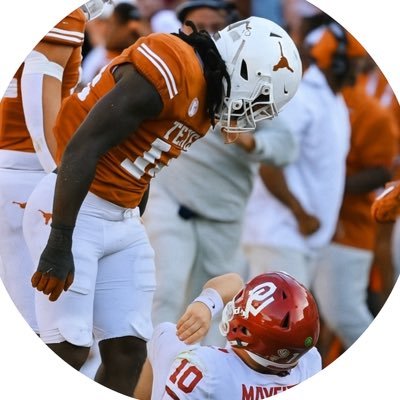 SportsTalk_J's profile picture. Sports and a little friendly banter #ForTheShoe #HookEm🤘#Blackhawks