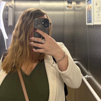 rumple07's profile picture. Hokage adjointe & CM payée en amitié chez @GamersGarden60