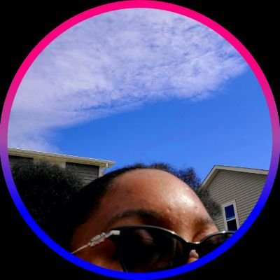 pignapoke_'s profile picture. 📚  59/50  ||  📖 Role Model by Rachel Reid