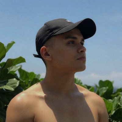 dovinceballos's profile picture. 