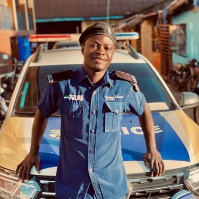 clarenceDsmart's profile picture. Undergraduate(B.A in Political Science) 📓📖
HTC Secondary 👨🏾‍🏫📝
#Diploma in Procurement and Supply chain management 🚚

Am From Freetown 
💚🤍💙