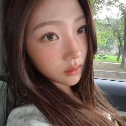 hearts2u_5's profile picture. 🖤meovv💜
multi 
new account

she/her