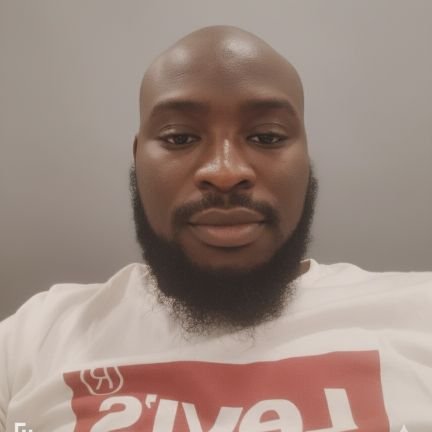 AyilaraBusari's profile picture. 