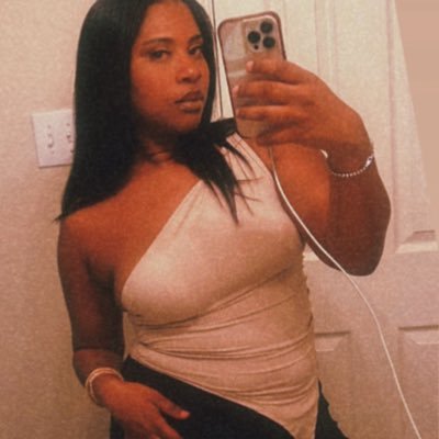 Adore__Nicole's profile picture. 