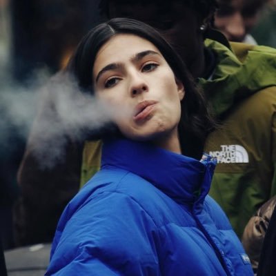 buymeamoon's profile picture. trasmonio