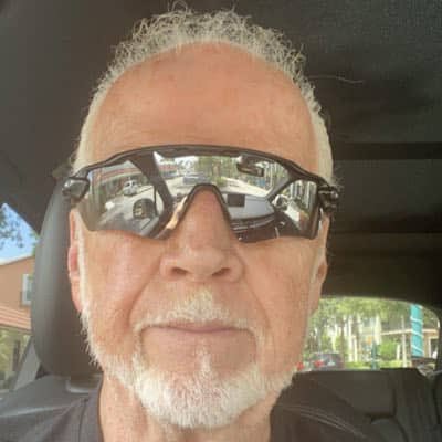 Johnny55814348's profile picture. 