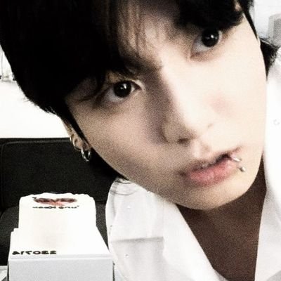 pochjkk's profile picture. bts minha casa minha vida