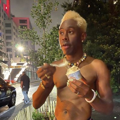 TheBigoteS356's profile picture. hihi