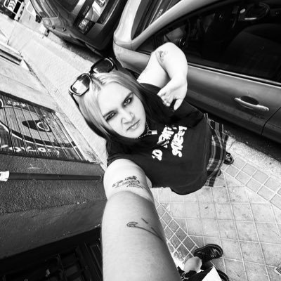 deviIchiIds's profile picture. i always meet the wrong people they make me feel like im sick in the head...