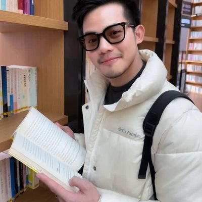 RChetanase37477's profile picture. 