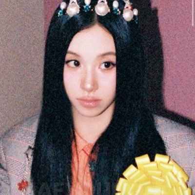 ccatseyeee's profile picture. THIS IS FOR all my ladies ! 🏰LIL FANTASY 25.09.12🏰 @JYPETWICE