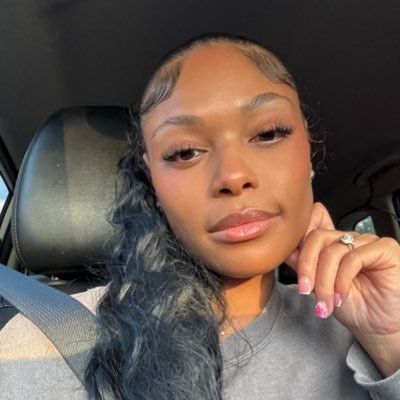 _TheHopeDealer_'s profile picture. Introvert. Chicago bred. 💙1920💙 Wrapping up a PhD, unwrapping the world of code 💕 #100devs