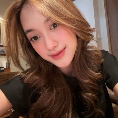 shaveenazz's profile picture. 