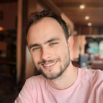 realsarraf's profile picture. você só irá descobrir quando olhar no meus olhos, ou melhor além deles. 🪶