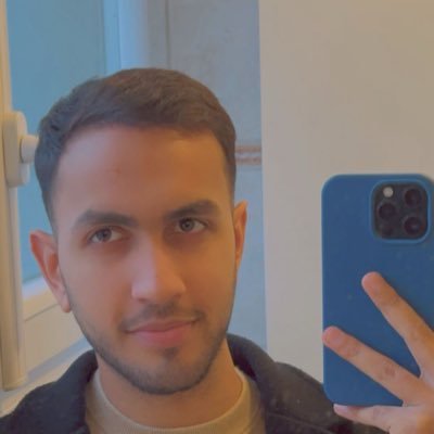 nazar_neeche's profile picture. .