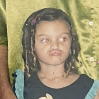 sthephanierl_'s profile picture. 