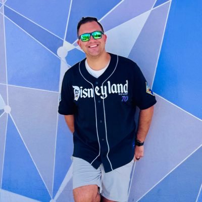 LandonProducer's profile picture. Communications at @WaltDisneyWorld | Former Broadcast Journalist | Find me drinking coffee or the beach | #STLCards & #STLBlues fan | Tweets are my own