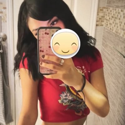 hdzwhrzc's profile picture. @genniiee3🪽 only answer to dick in dms don’t ask for socials