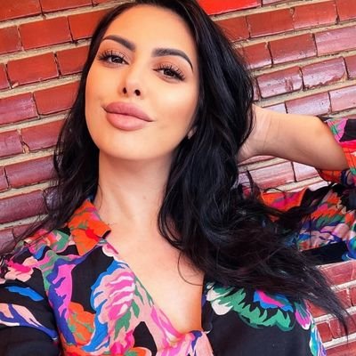 Farahlaith__'s profile picture. Lebanese🇱🇧/london🇬🇧                                                   
clinical nurse leader 👩‍⚕️