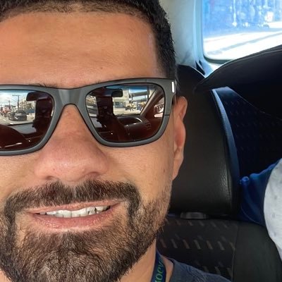 Rlenow's profile picture. 