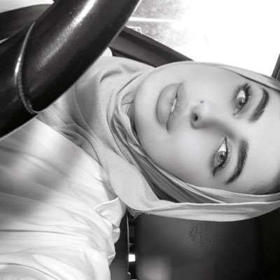 lifeismy_'s profile picture. وَمَا تَوْفِيقِي إِلاَّ بِاللَّهِ عَلَيْهِ تَوَكَّلْتُ وَإِلَيْهِ أُنِيبُ💕 يارب ارحم أمي اعتدال. 📝 #محمود_درويش #نزار_قباني💙🇰🇼🏹🤺