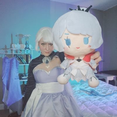 AvemLux's profile picture. 24 ♡ NC
star guardian fanatic + Misa Amane apologist
🧡🤍💖