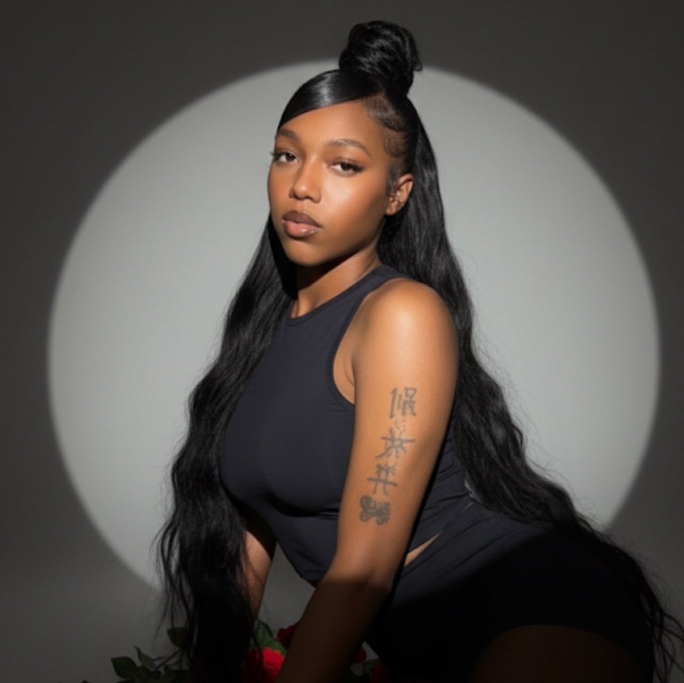 Tazialow's profile picture. 
