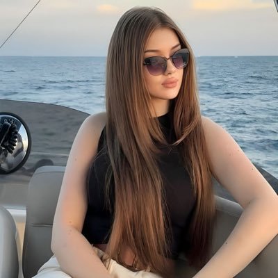 xj123xx's profile picture. إمرأه رقيقه نقَّيه قويّه كزهره بّريه ..🎻