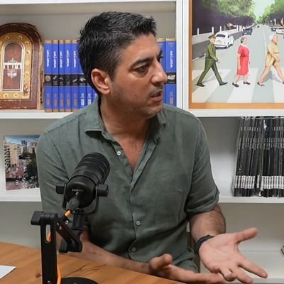 davidga6268's profile picture. מתהדר בתארים ייעוץ לאומי עם חור בלב בצורה של קפלן 2 3.. עכשיו