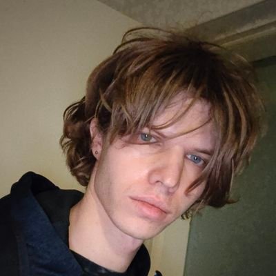 niilo_hanni's profile picture. My name is Niilo Hanni. I'm an indie game developer from Finland. I'm currently working on a game called Shifter.

#gamedev #indiegames #gaming