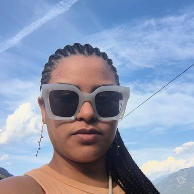 naninhamn's profile picture. viajante (do mundo da lua)