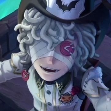 hourlyflorian's profile picture. daily account dedicated to the survivor fire investigator from identity v🧯 esp/eng