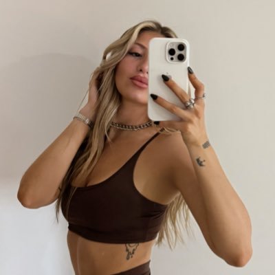 Jaracarl4's profile picture. menos averigua d!os y perdona