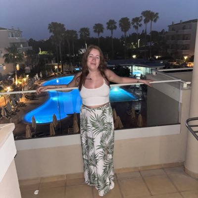 JadeL_x's profile picture. Life is too short to be anything but happy 🤍