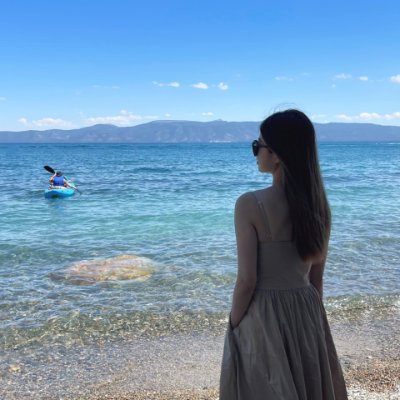 billyalfaliow's profile picture. 🎶 Music Lover🍳 Foodie🎨 Creative Spirit🏃‍♀️ Fitness Buff🏃‍♀️