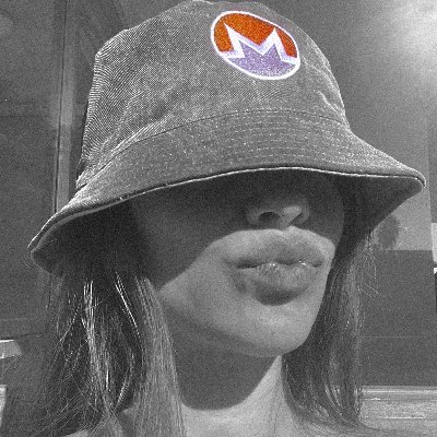 kenzeezy's profile picture.