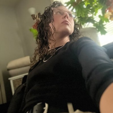 2JennM's profile picture. 