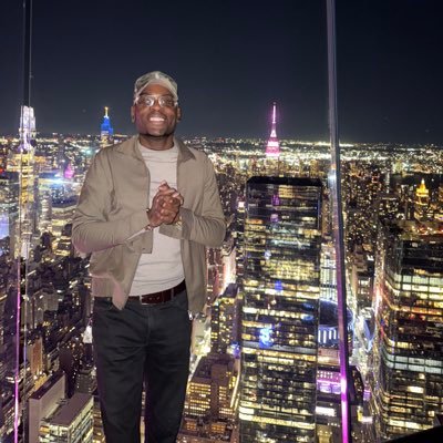 T_Rizzeal's profile picture. #MoveFoward Political Junky #BlackExcellence/ show'em light in the darkness 🌠🌠