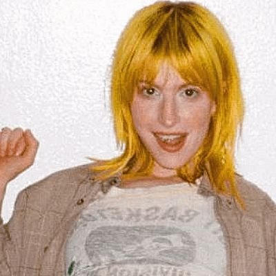 krisbianight's profile picture. you can't make a tomlette without cracking some greggs